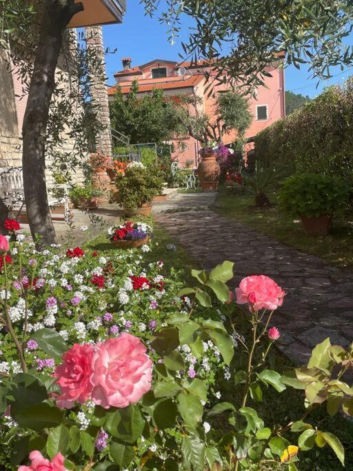 Annali Casa Vacanze - Shabby Style Nella Natura La Spezia Eksteriør bilde